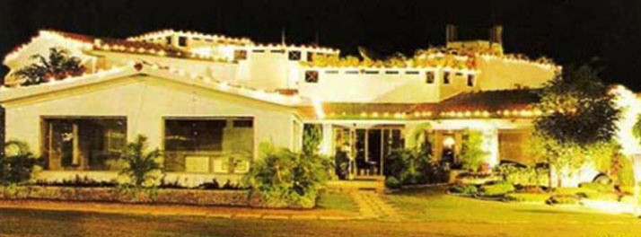 The Executive Club - New Delhi 01.jpg